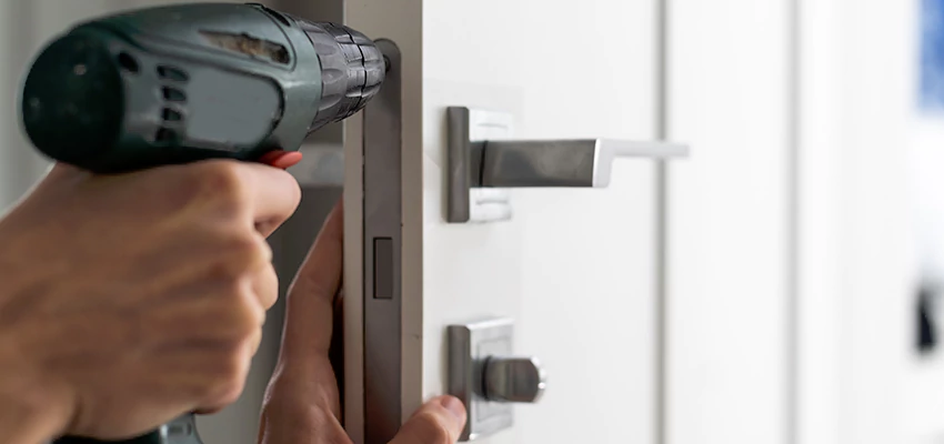 Locksmith For Lock Replacement Near Me in South San Jose Hills, CA