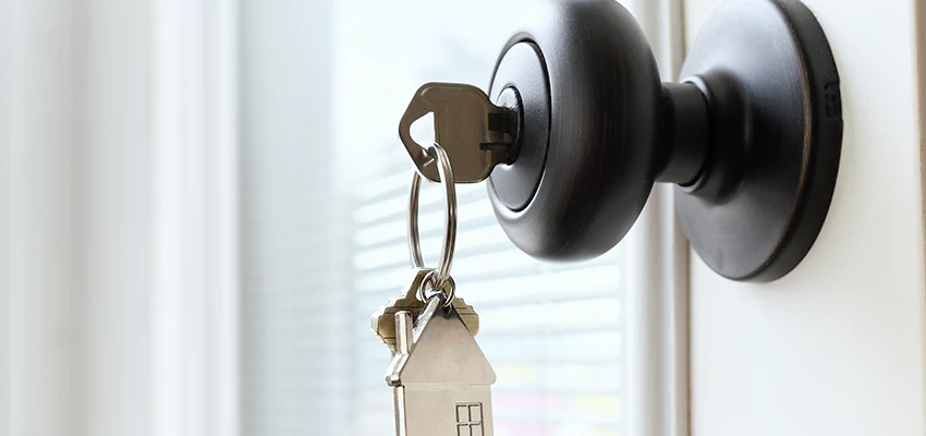 Bifold Door Knob Replacement in South San Jose Hills, California