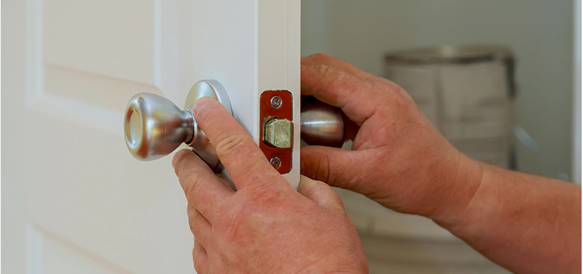 AAA Locksmiths For lock Replacement in South San Jose Hills, California